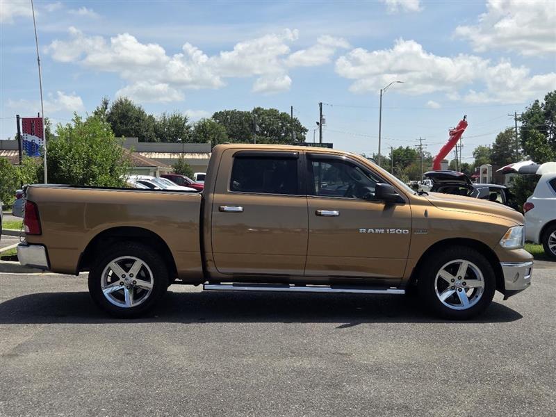 RAM 1500 SLT Crew Cab 2WD 2012