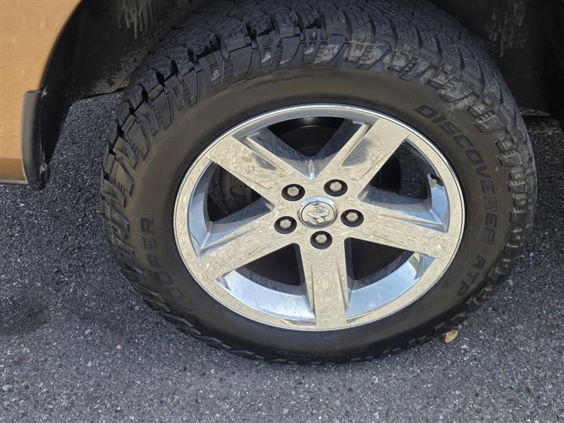 RAM 1500 SLT Crew Cab 2WD 2012