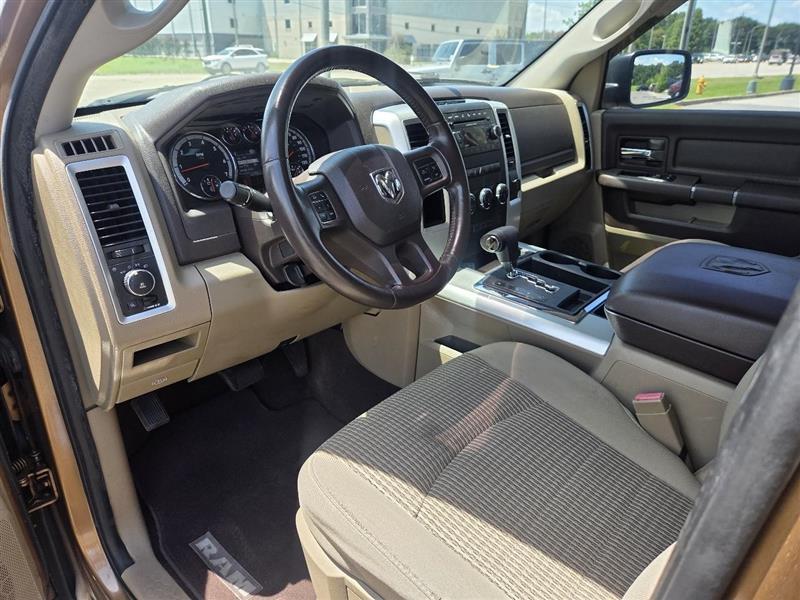 RAM 1500 SLT Crew Cab 2WD 2012