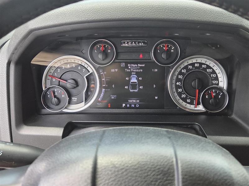 RAM 1500 SLT Crew Cab SWB 2WD 2016