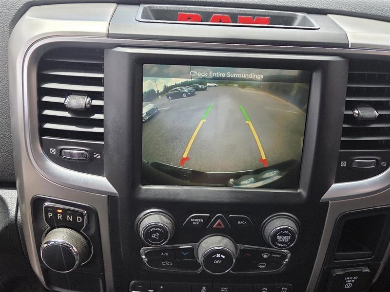 RAM 1500 SLT Crew Cab SWB 2WD 2016