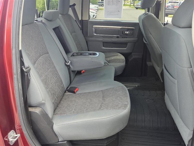 RAM 1500 SLT Crew Cab SWB 2WD 2016