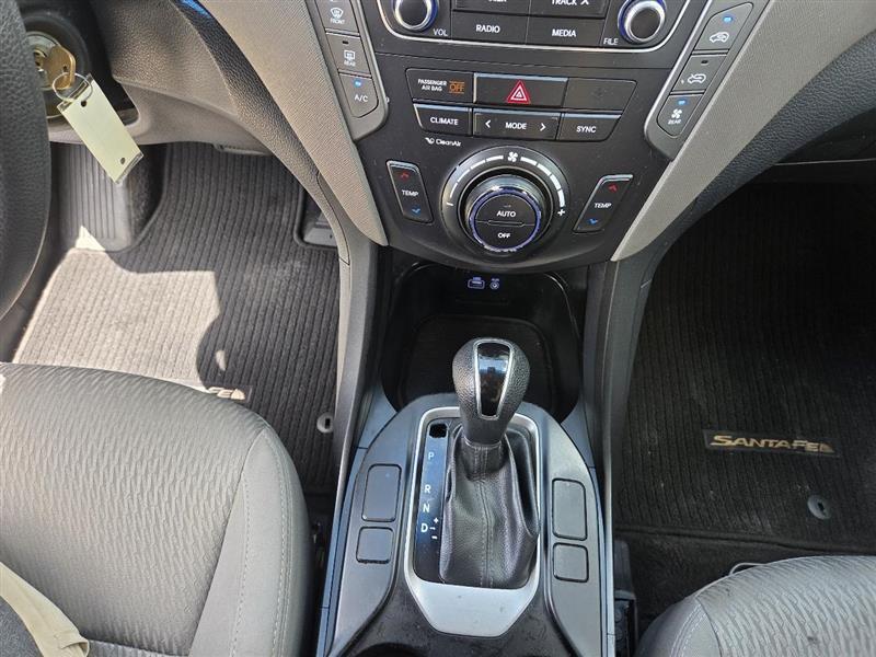 Hyundai Santa Fe SE FWD 2018