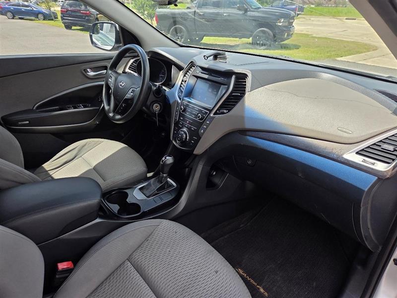 Hyundai Santa Fe SE FWD 2018