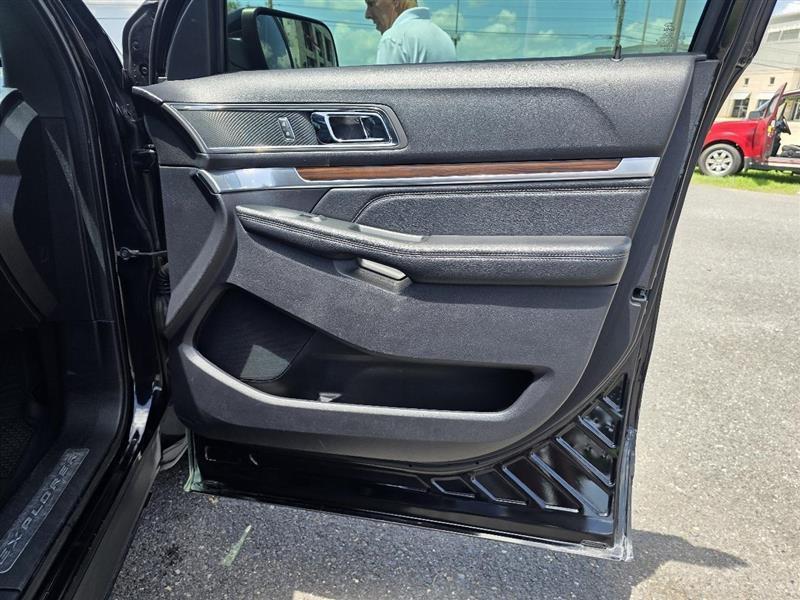 Ford Explorer Limited FWD 2019