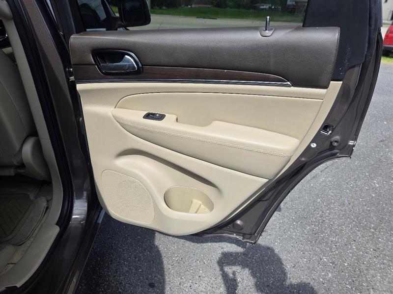 Jeep Grand Cherokee Overland 2WD 2019