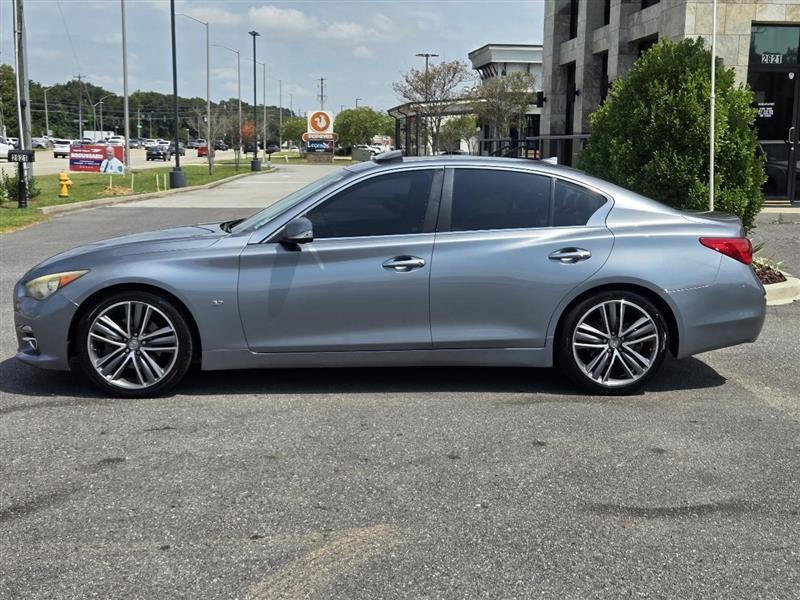 Infiniti Q50 Premium 2014