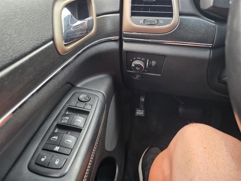 Jeep Grand Cherokee Limited 2WD 2015