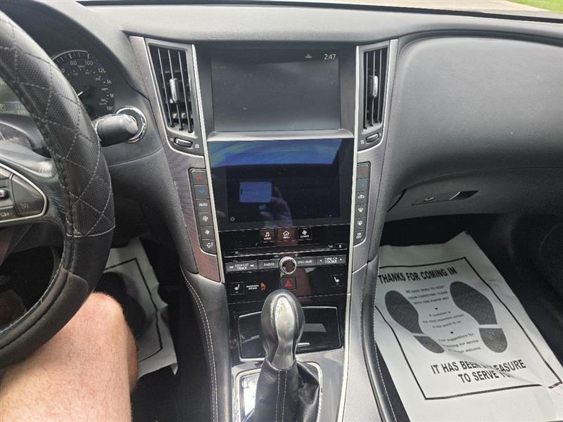 Infiniti Q50 Premium 2014