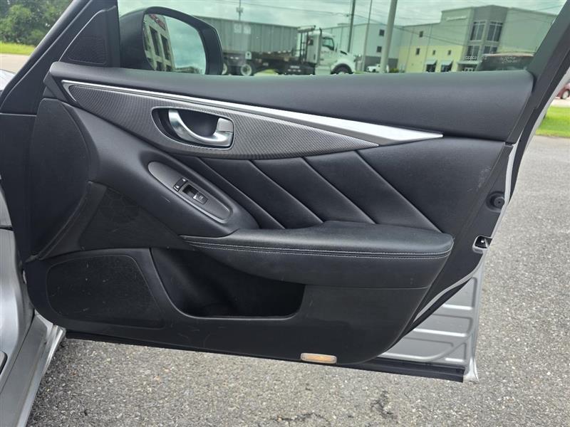 Infiniti Q50 Premium 2014
