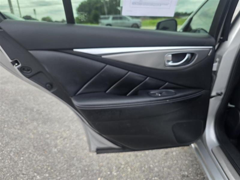 Infiniti Q50 Premium 2014