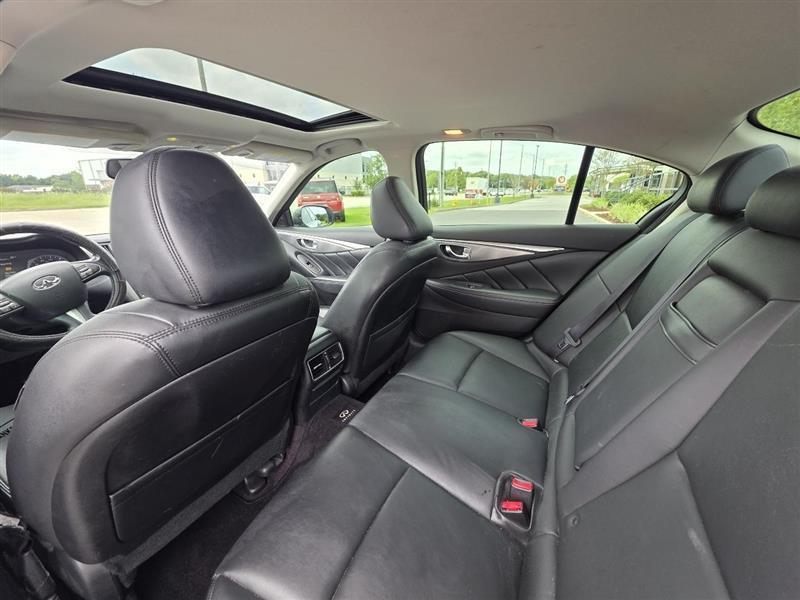 Infiniti Q50 Premium 2014