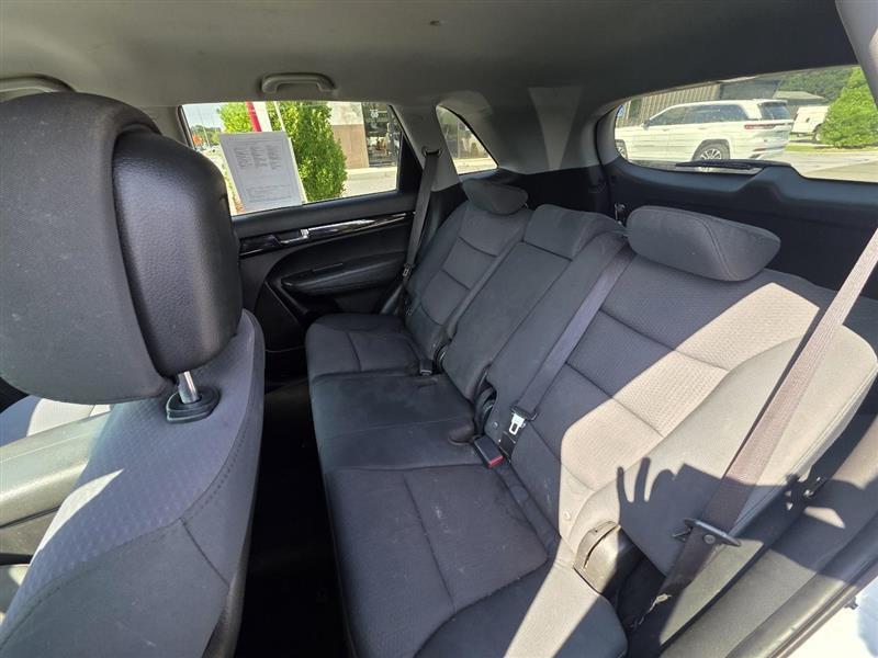 Kia Sorento LX 2WD 2013