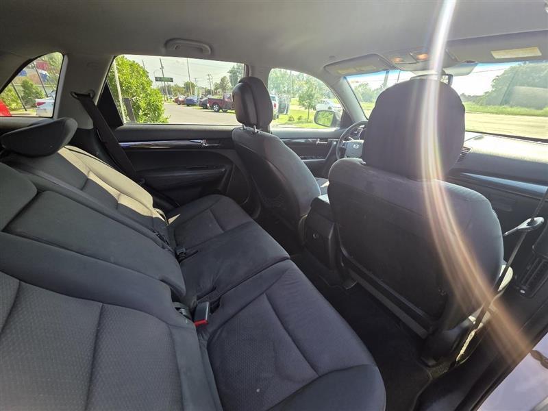 Kia Sorento LX 2WD 2013