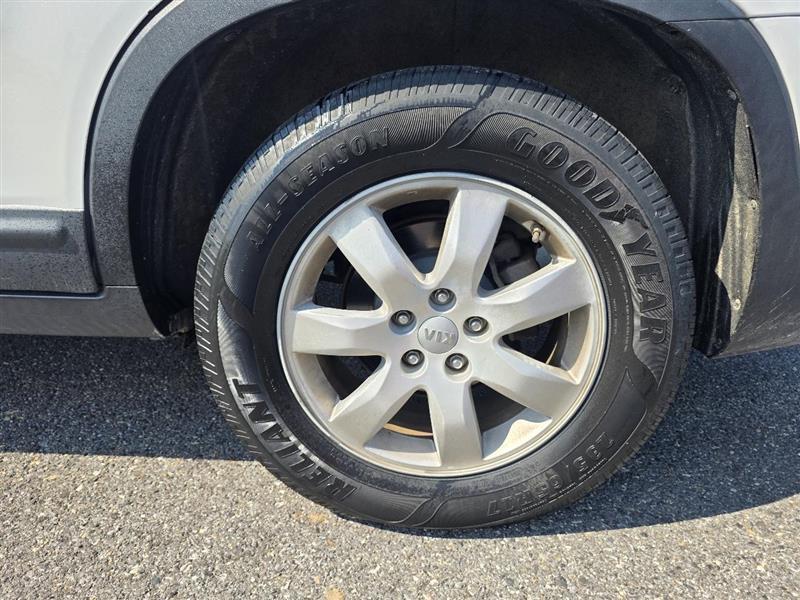 Kia Sorento LX 2WD 2013