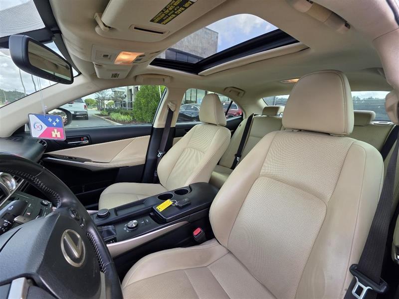 Lexus IS 250 RWD 2015