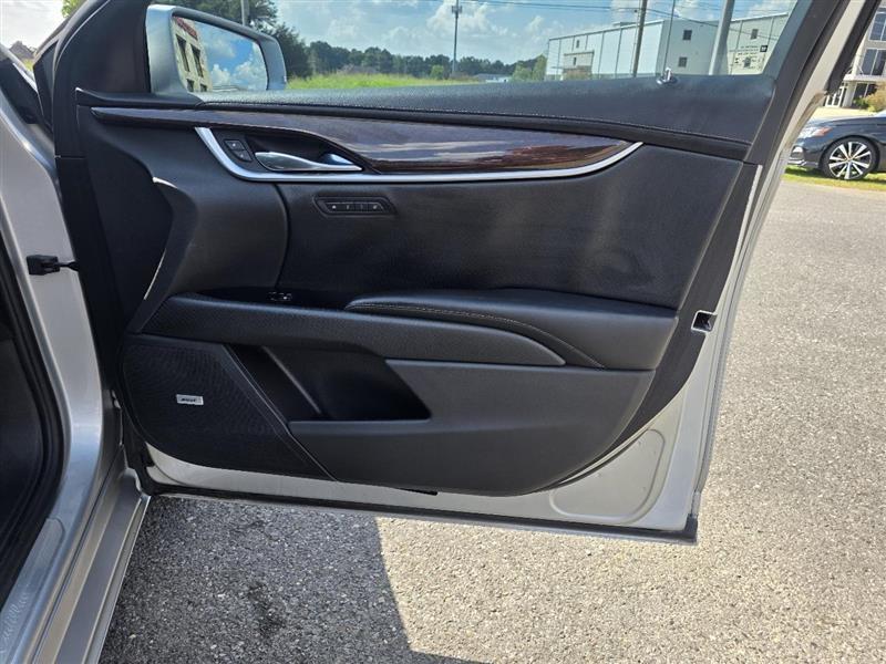 Cadillac XTS Luxury FWD 2014