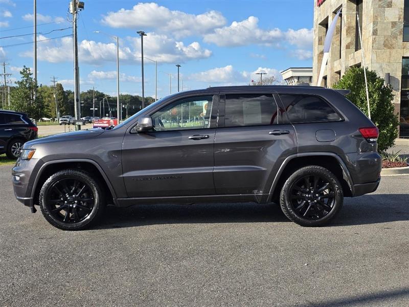 Jeep Grand Cherokee Laredo 2WD 2019