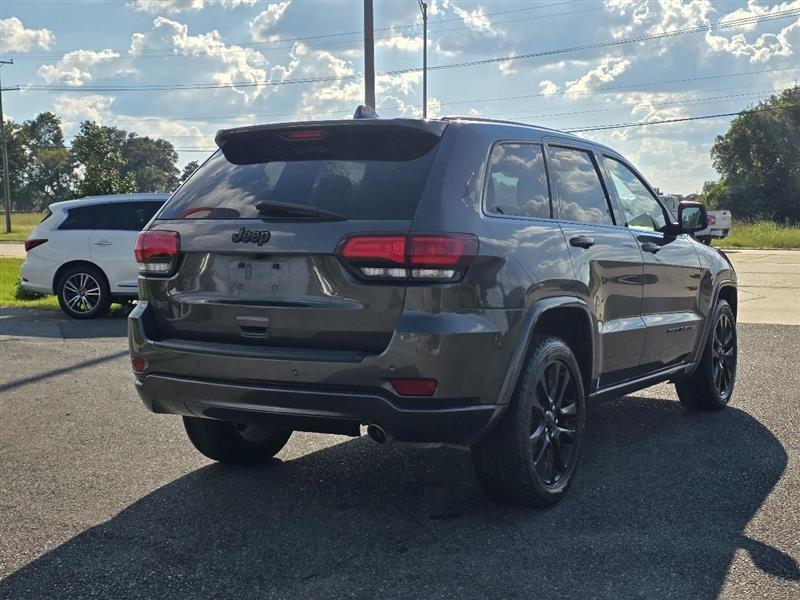 Jeep Grand Cherokee Laredo 2WD 2019