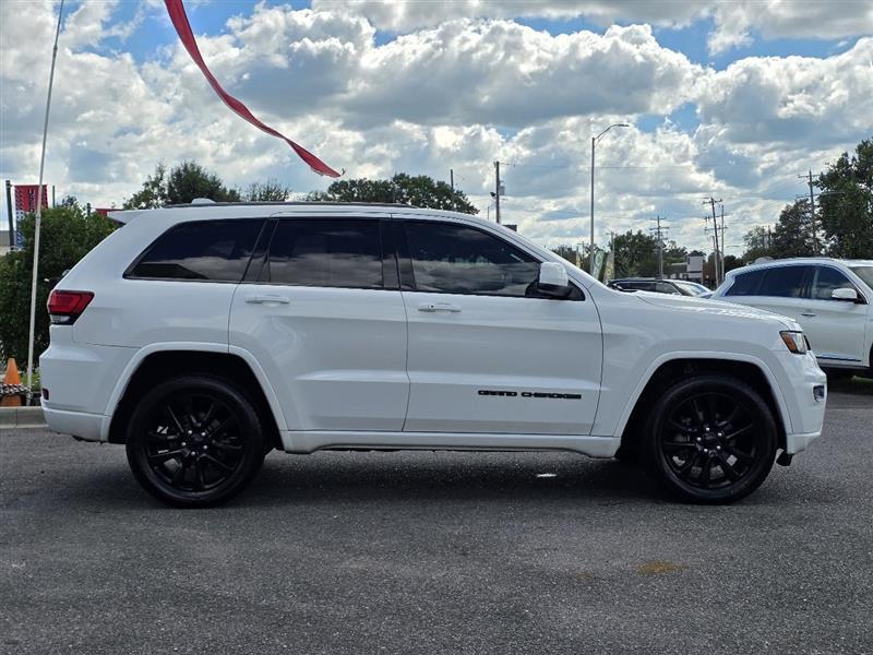 Jeep Grand Cherokee Laredo 4WD 2018