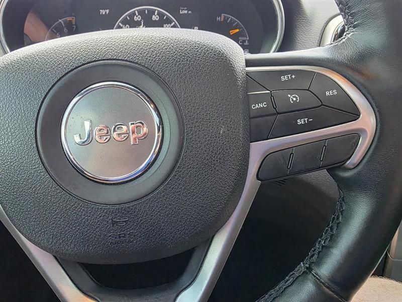Jeep Grand Cherokee Laredo 4WD 2018