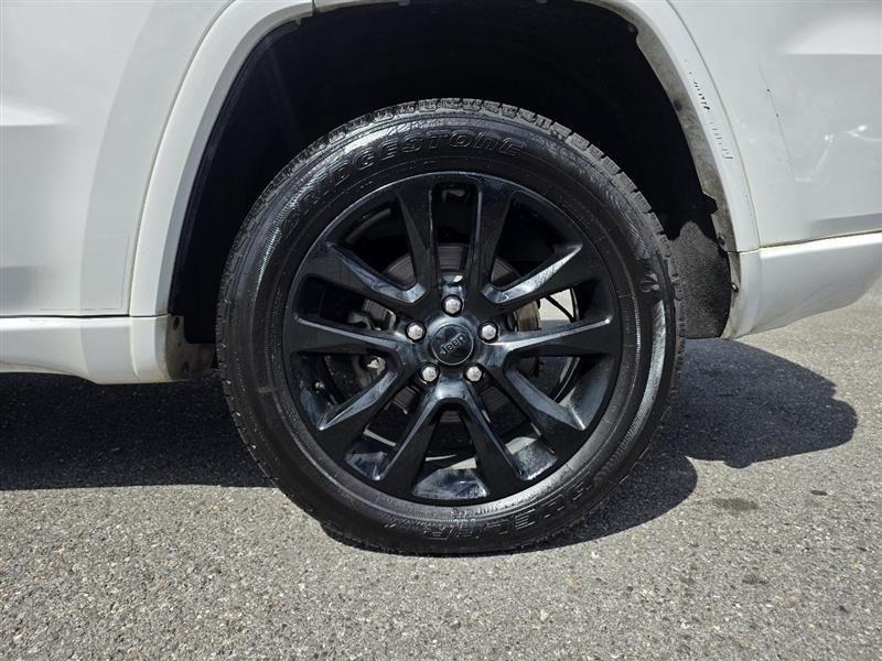 Jeep Grand Cherokee Laredo 4WD 2018