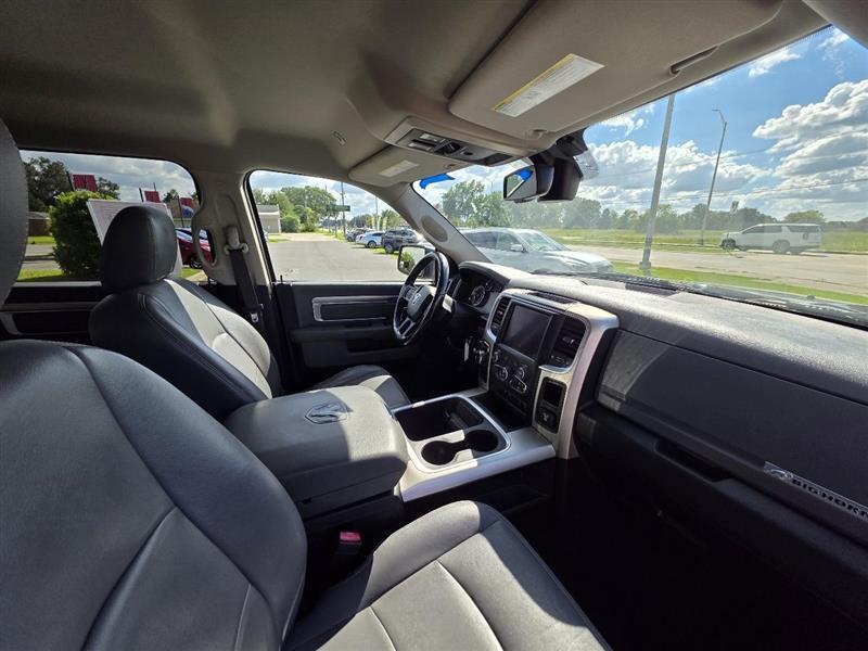 RAM 1500 Classic Tradesman Crew Cab SWB 2WD 2019