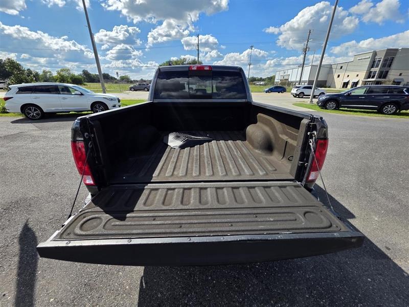 RAM 1500 Classic Tradesman Crew Cab SWB 2WD 2019