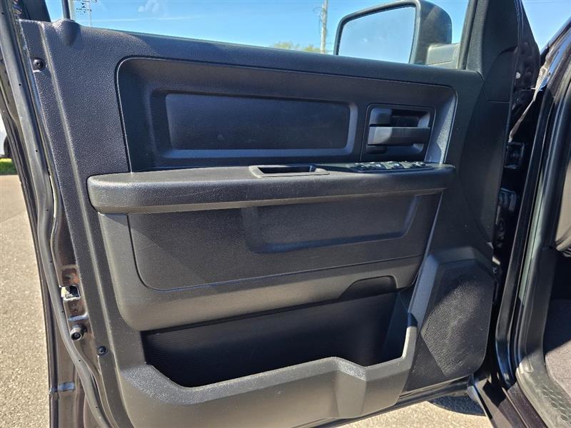 RAM 1500 Classic Tradesman Quad Cab 2WD 2019