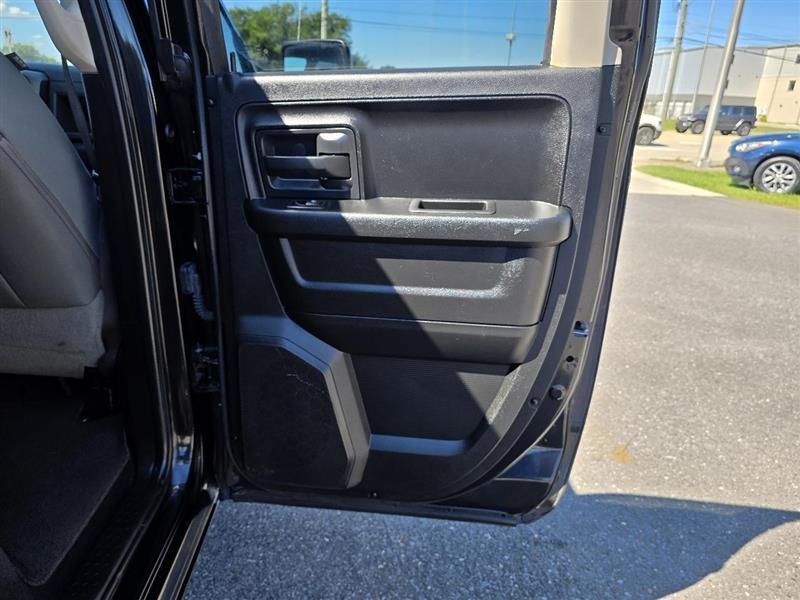 RAM 1500 Classic Tradesman Quad Cab 2WD 2019
