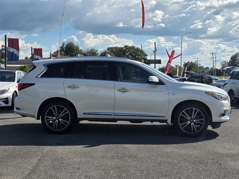 Infiniti QX60 Base FWD 2017