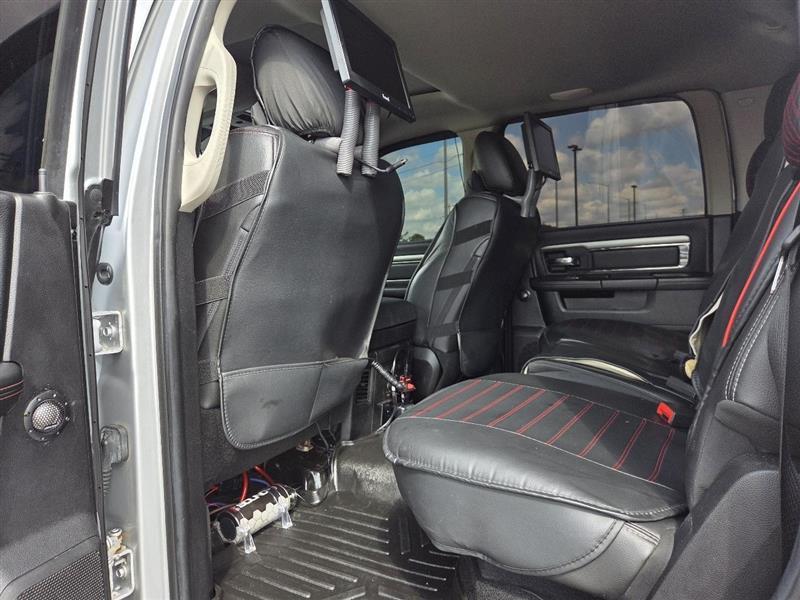 RAM 1500 Sport Crew Cab SWB 2WD 2014