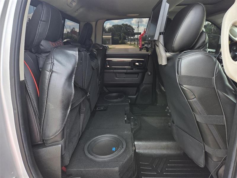 RAM 1500 Sport Crew Cab SWB 2WD 2014
