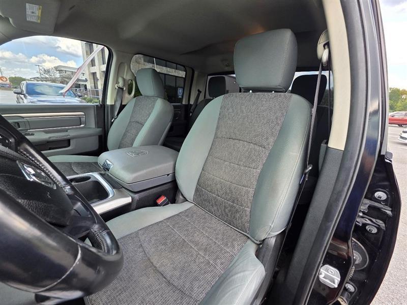 RAM 1500 SLT Crew Cab SWB 2WD 2018