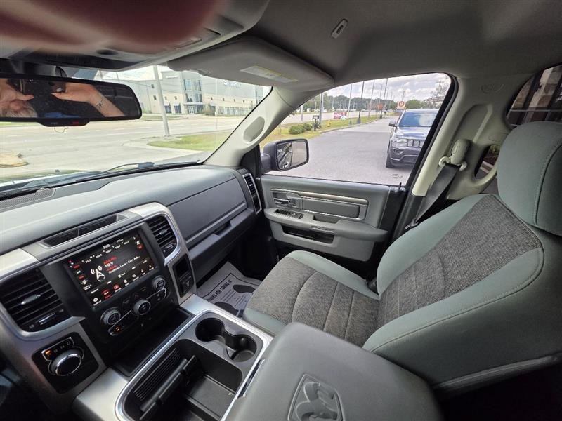 RAM 1500 SLT Crew Cab SWB 2WD 2018