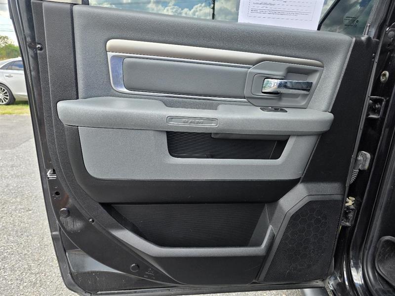 RAM 1500 SLT Crew Cab SWB 2WD 2018