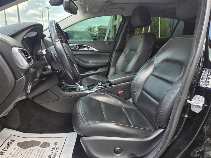 Infiniti QX30 Premium AWD 2017