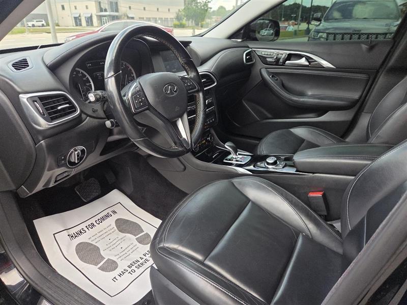 Infiniti QX30 Premium AWD 2017