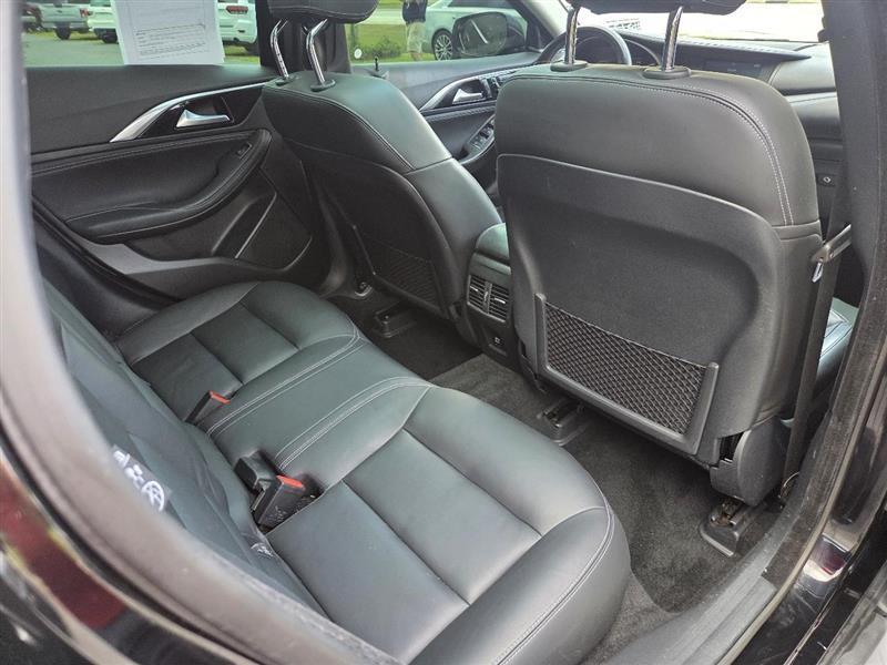 Infiniti QX30 Premium AWD 2017