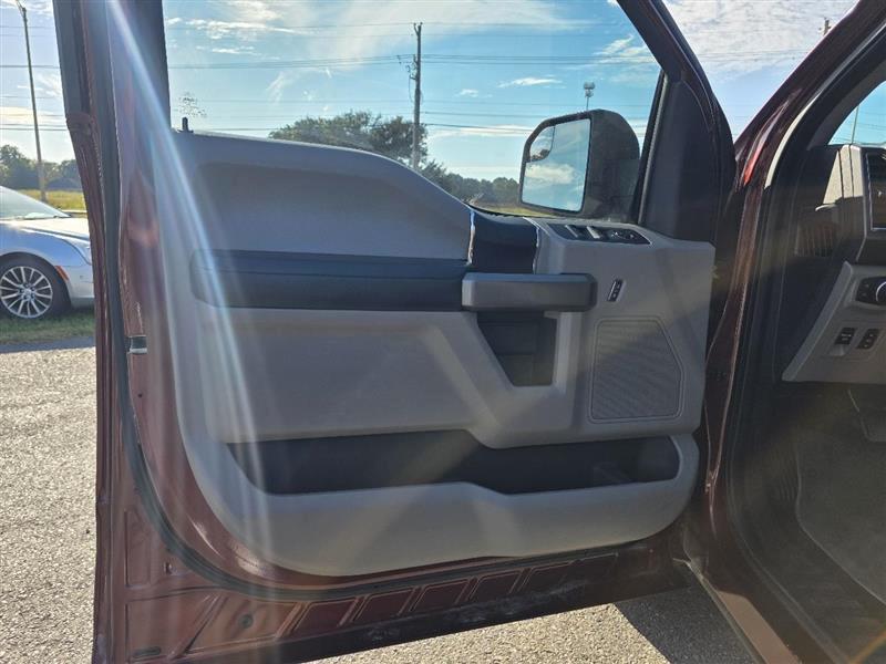 Ford F-150 XLT SuperCrew 5.5-ft. Bed 2WD 2015