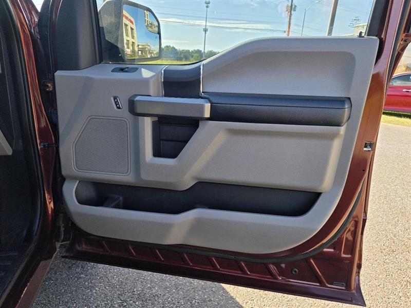 Ford F-150 XLT SuperCrew 5.5-ft. Bed 2WD 2015