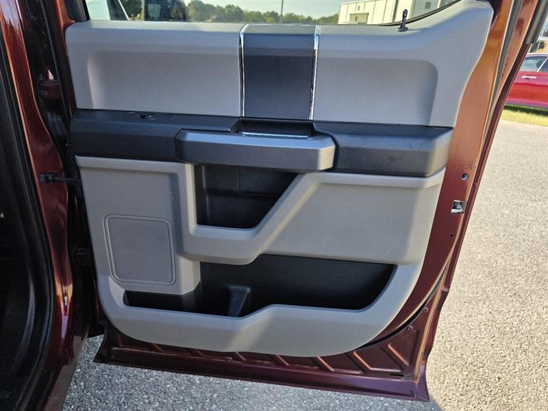 Ford F-150 XLT SuperCrew 5.5-ft. Bed 2WD 2015