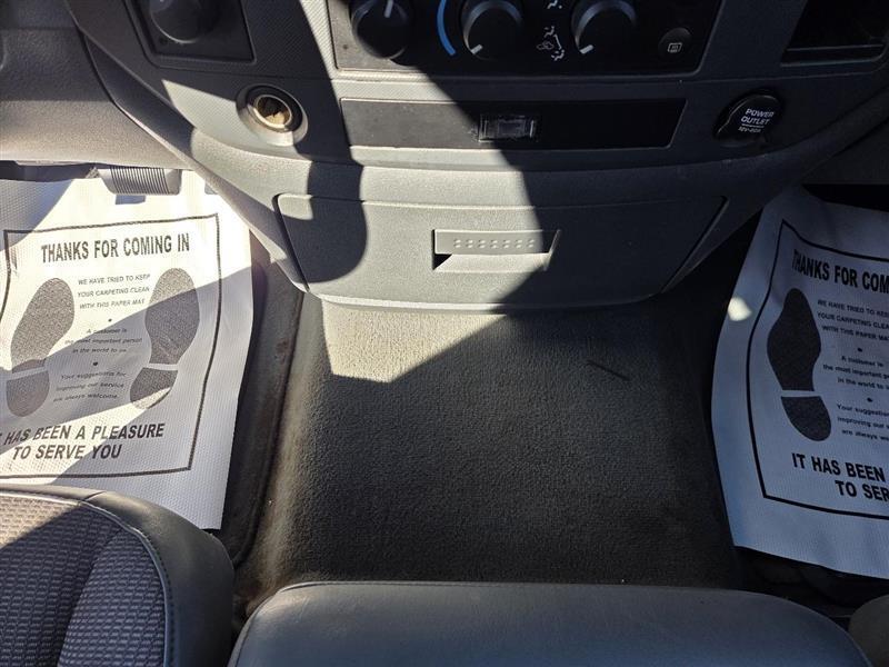 Dodge Ram 1500 SLT Quad Cab 4WD 2008