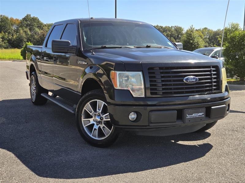 Ford F-150 XL SuperCrew 5.5-ft. Bed 2WD 2014