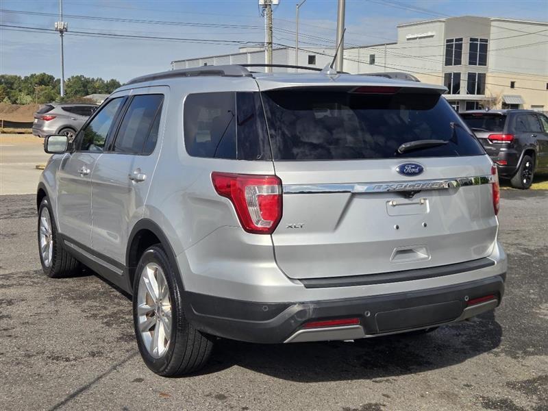 Ford Explorer XLT FWD 2019