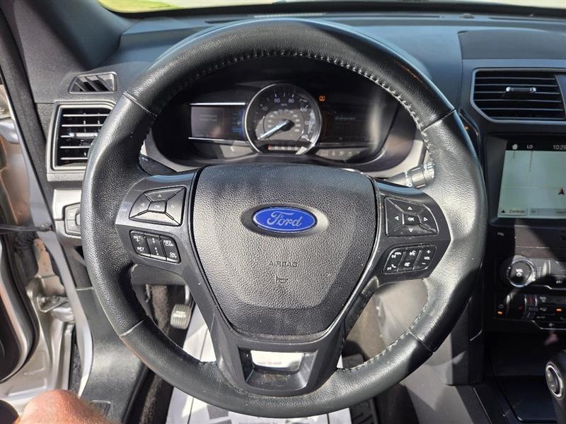 Ford Explorer XLT FWD 2019