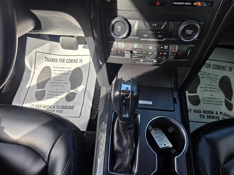 Ford Explorer XLT FWD 2019