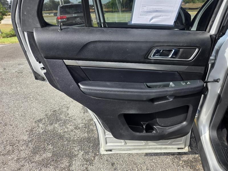 Ford Explorer XLT FWD 2019