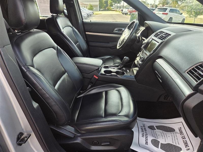 Ford Explorer XLT FWD 2019