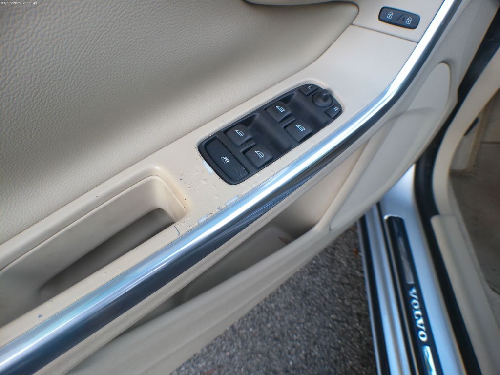 Volvo S60 2.0 2015 Volvo S60 2.0 2015